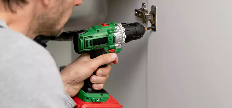 Commercial Door Hinge Repair Everett